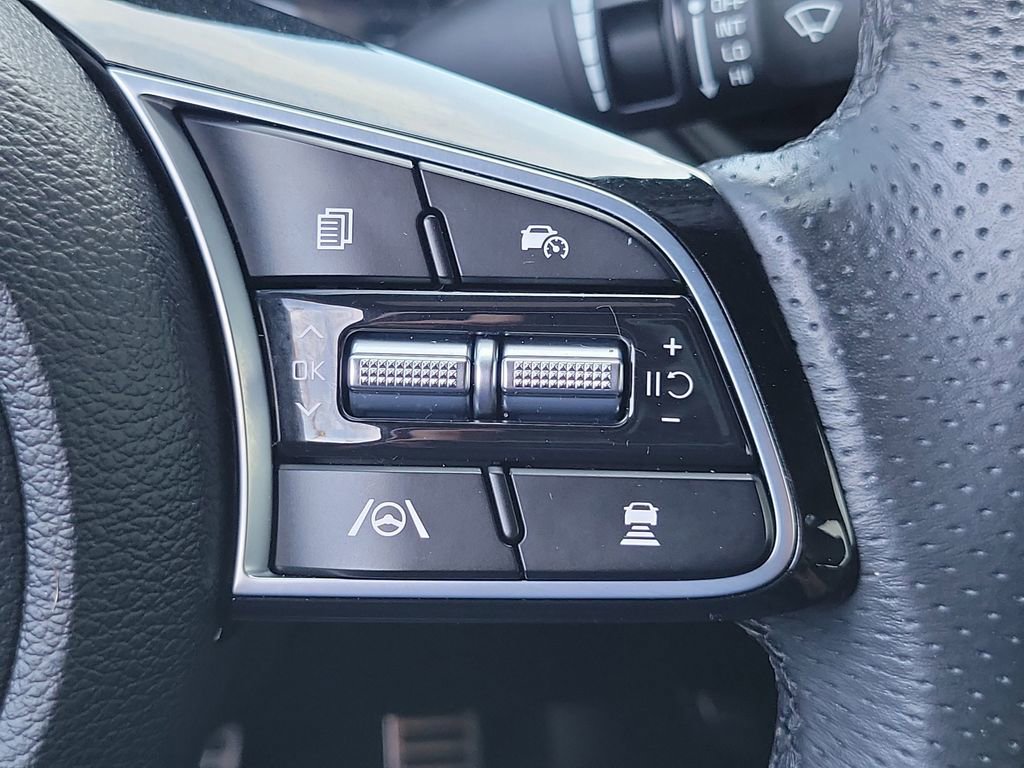 Used 2023 Kia Forte GT-Line w/ GT-Line Technology Package FWD image 6