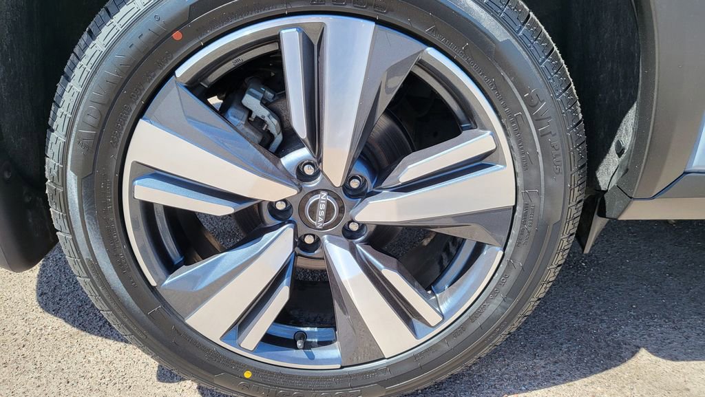 Used 2022 Nissan Rogue SL w/ SL Premium Package image 15