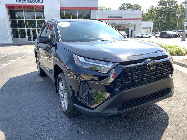 Certified 2025 Toyota RAV4 LE AWD/4WD image 2