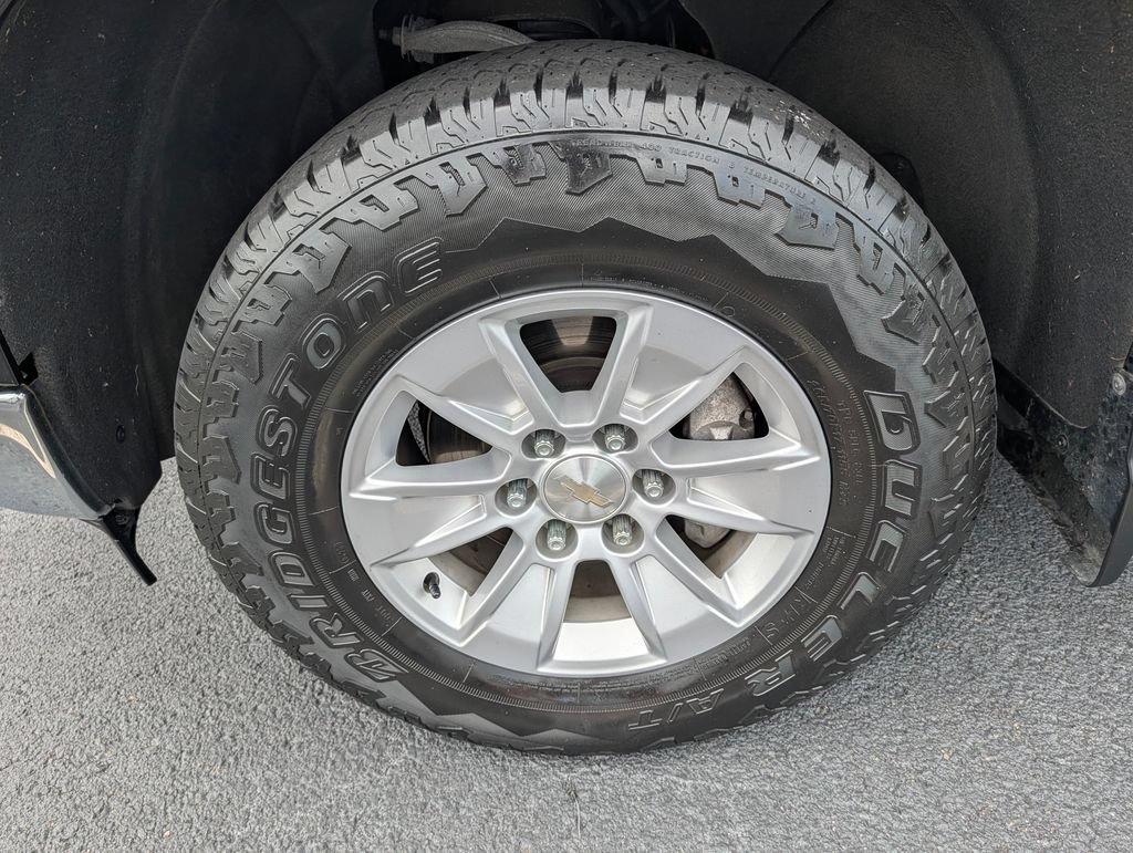 Used 2023 Chevrolet Silverado 1500 LT w/ Protection Package AWD/4WD image 30