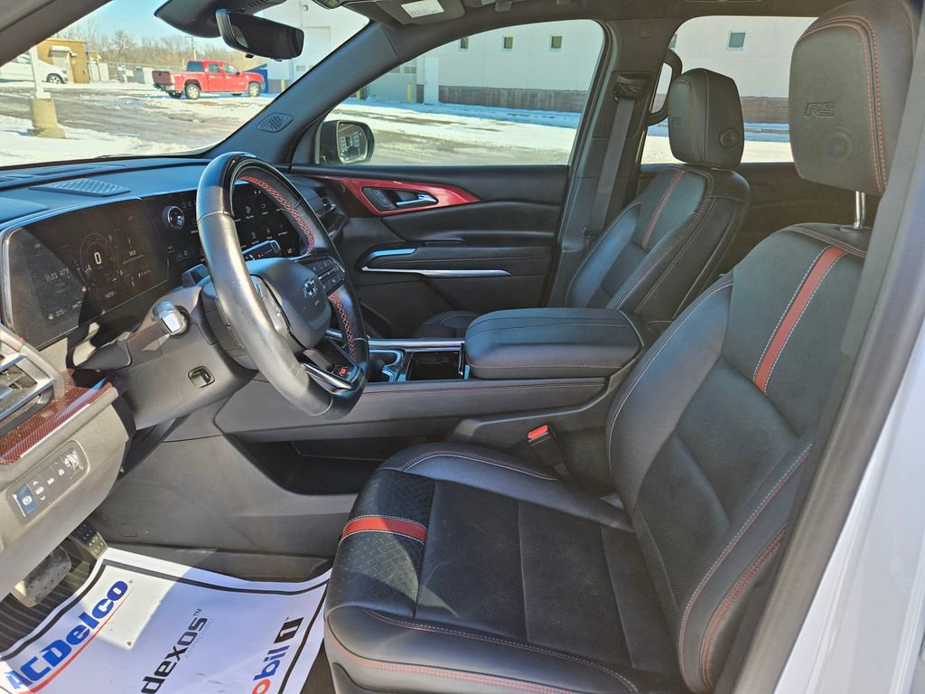 Used 2024 Chevrolet Traverse RS image 22