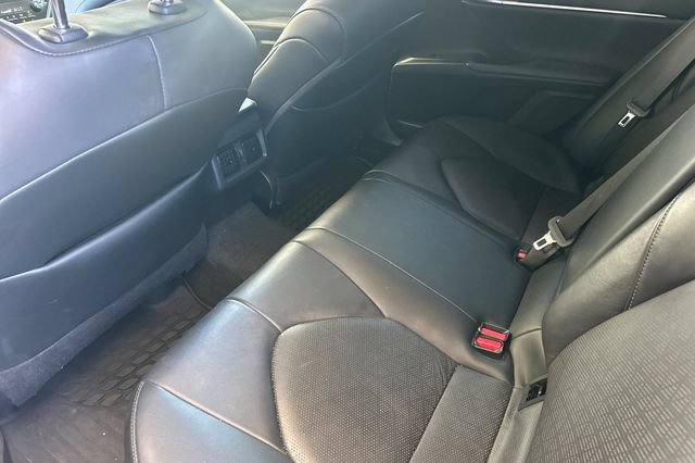 Used 2021 Toyota Camry XSE FWD image 12