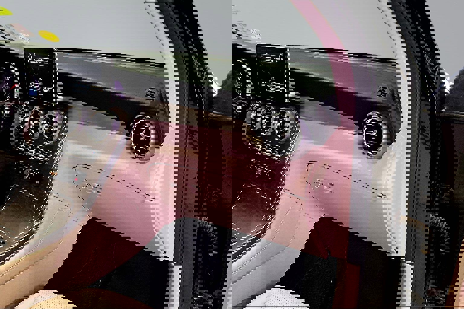 Used 2019 Mercedes-Benz GLC 300 4MATIC image 24