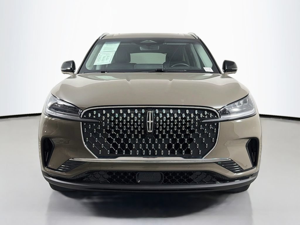 Used 2025 Lincoln Aviator 2WD w/ Equipment Group 101A image 2