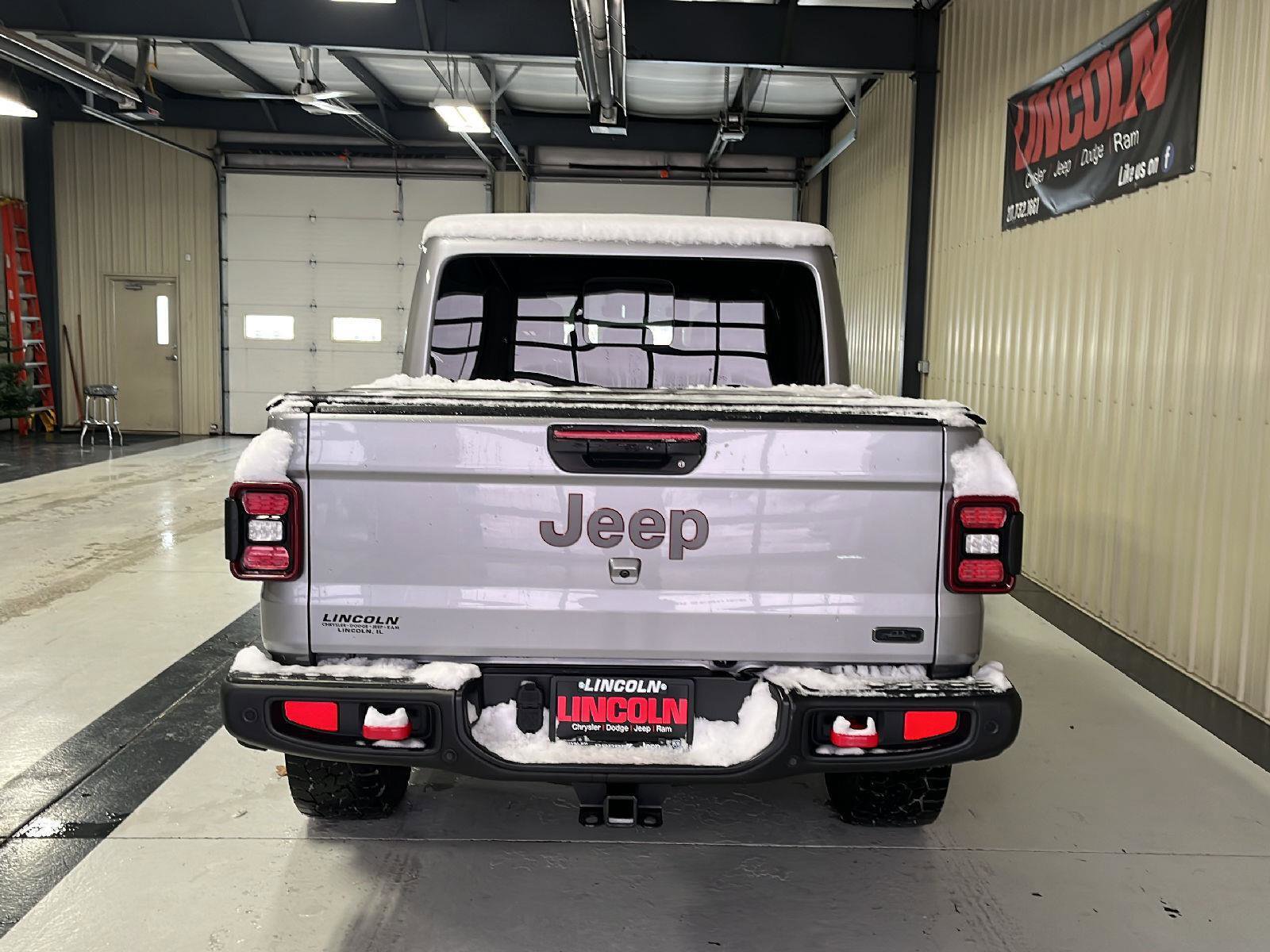 Used 2020 Jeep Gladiator Rubicon image 5