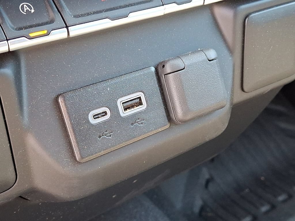Used 2026 Chevrolet Silverado 1500 W/T w/ Trailering Package AWD/4WD image 24
