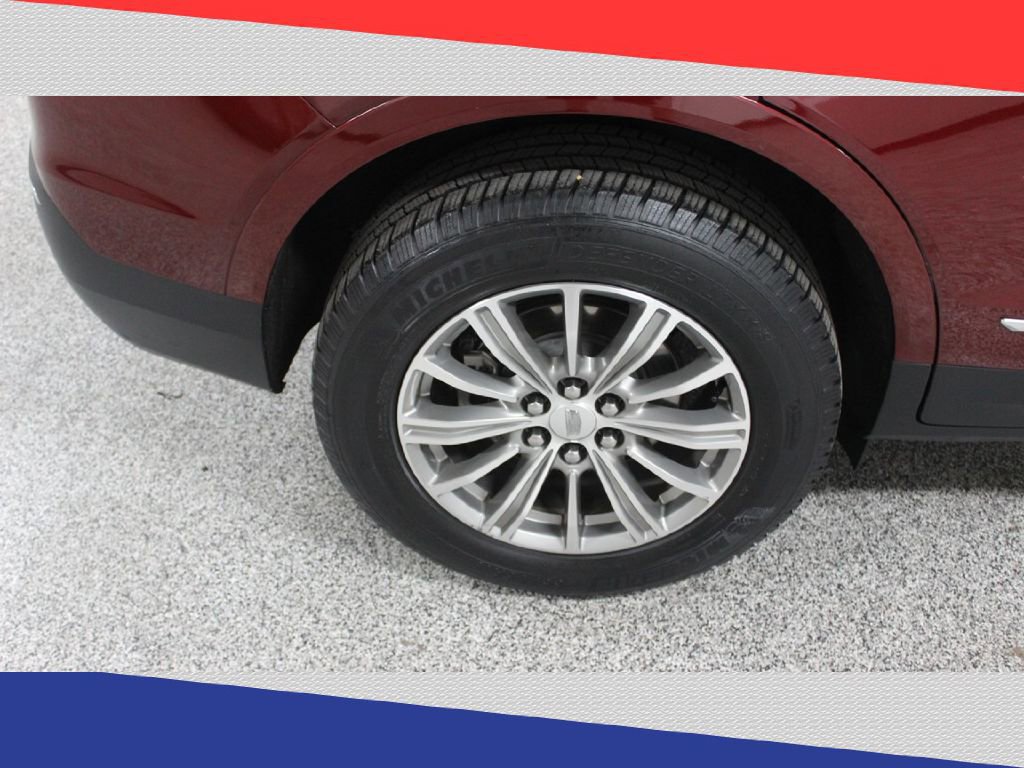 Used 2017 Cadillac XT5 Luxury w/ Driver Awareness Package image 42