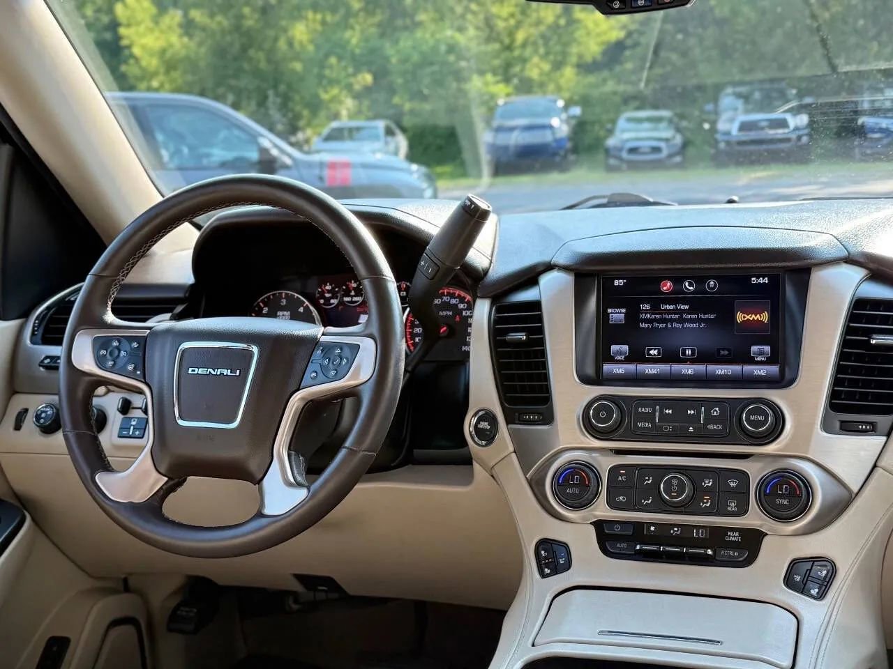 Used 2015 GMC Yukon Denali w/ Touring Package image 47