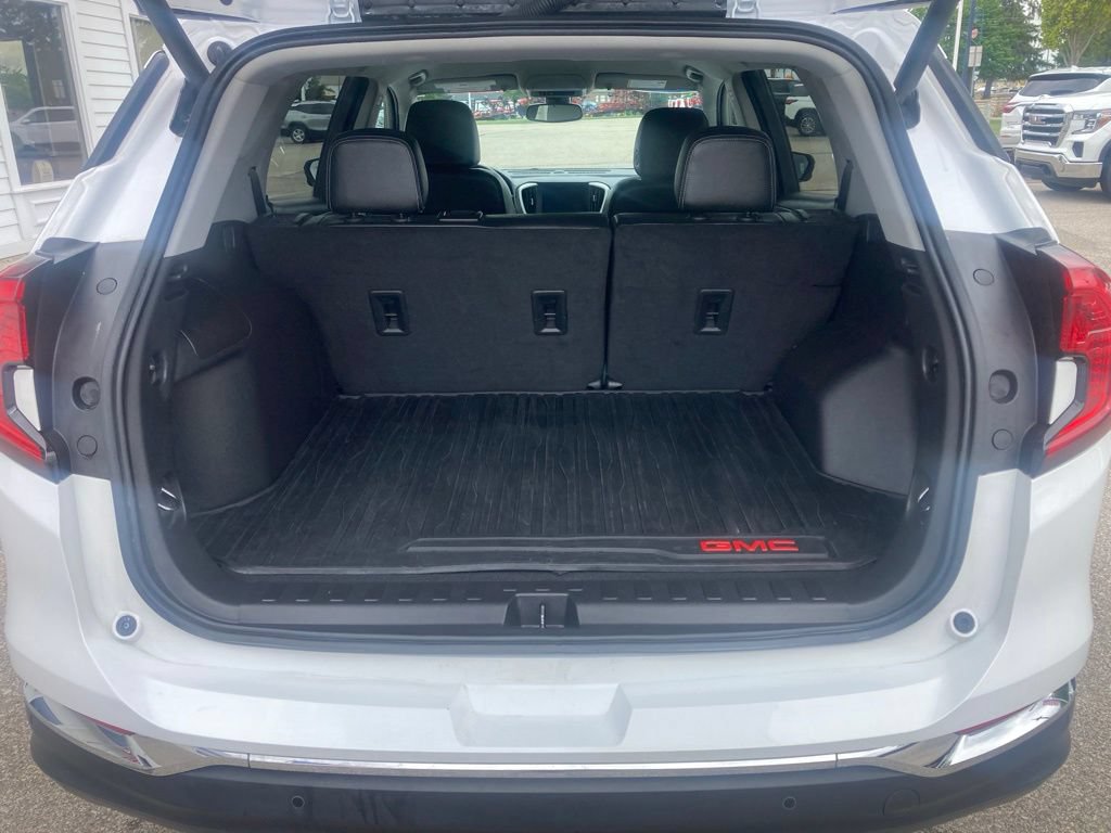 Certified 2023 GMC Terrain SLT w/ Infotainment Package II FWD image 10