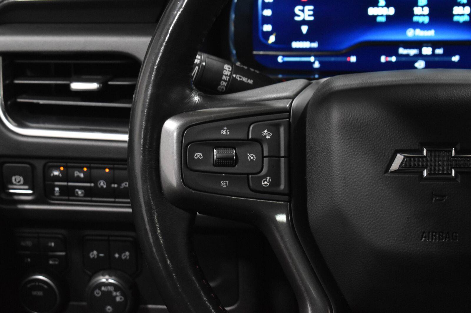 Used 2022 Chevrolet Tahoe RST w/ Luxury Package AWD/4WD image 9