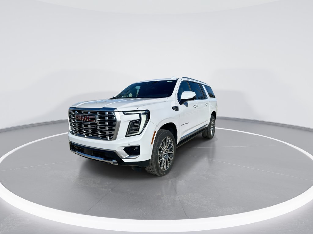 New 2026 GMC Yukon XL Denali w/ Denali Reserve Package AWD/4WD image 4