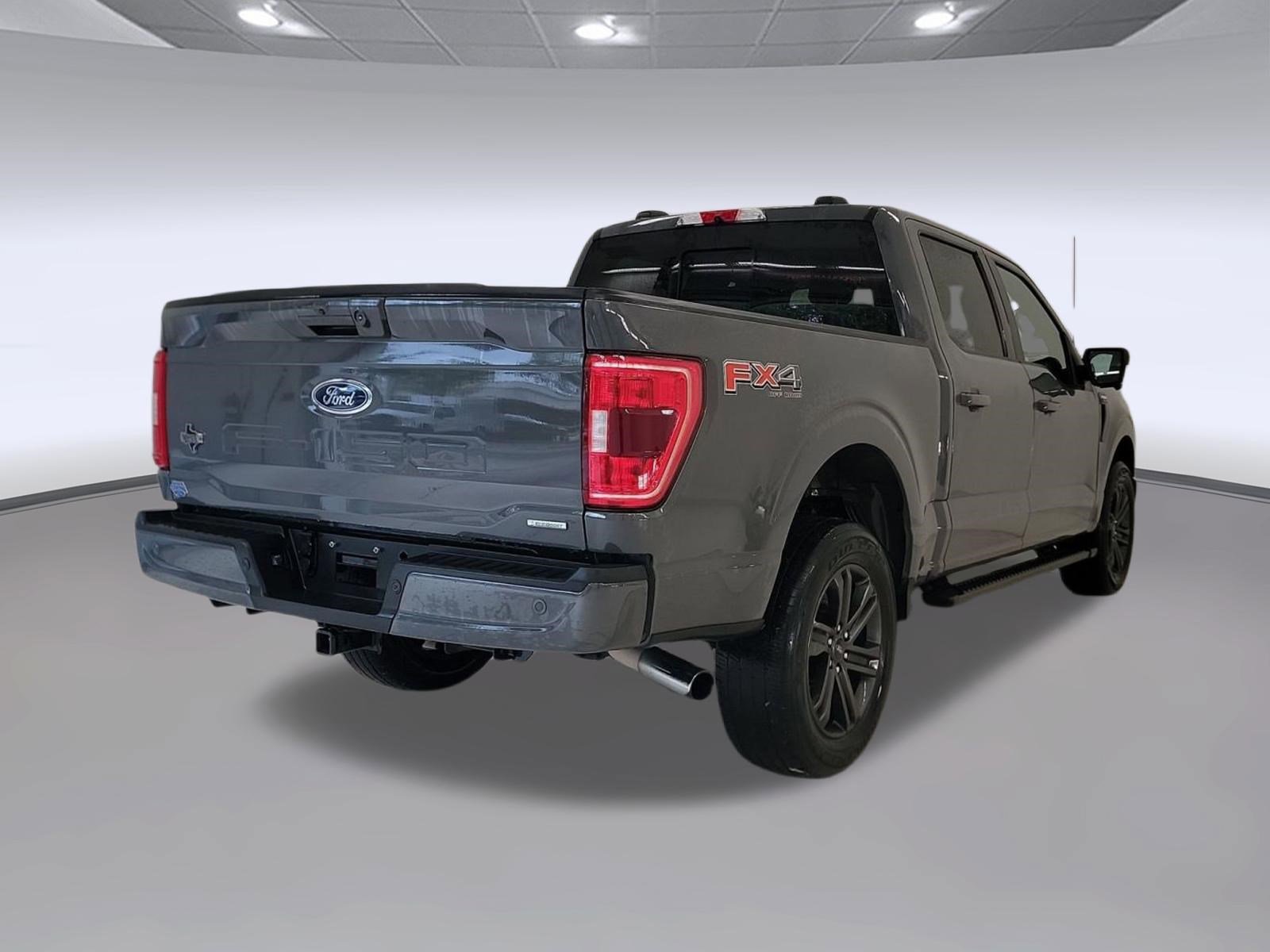 Used 2021 Ford F150 XLT w/ Equipment Group 302A High image 9