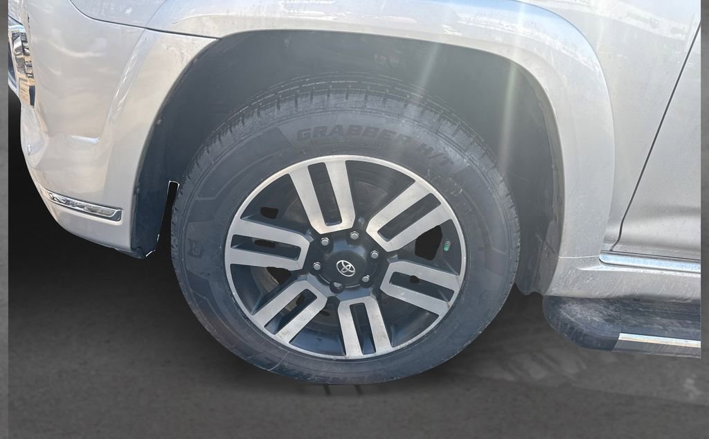 Used 2020 Toyota 4Runner Limited AWD/4WD image 11