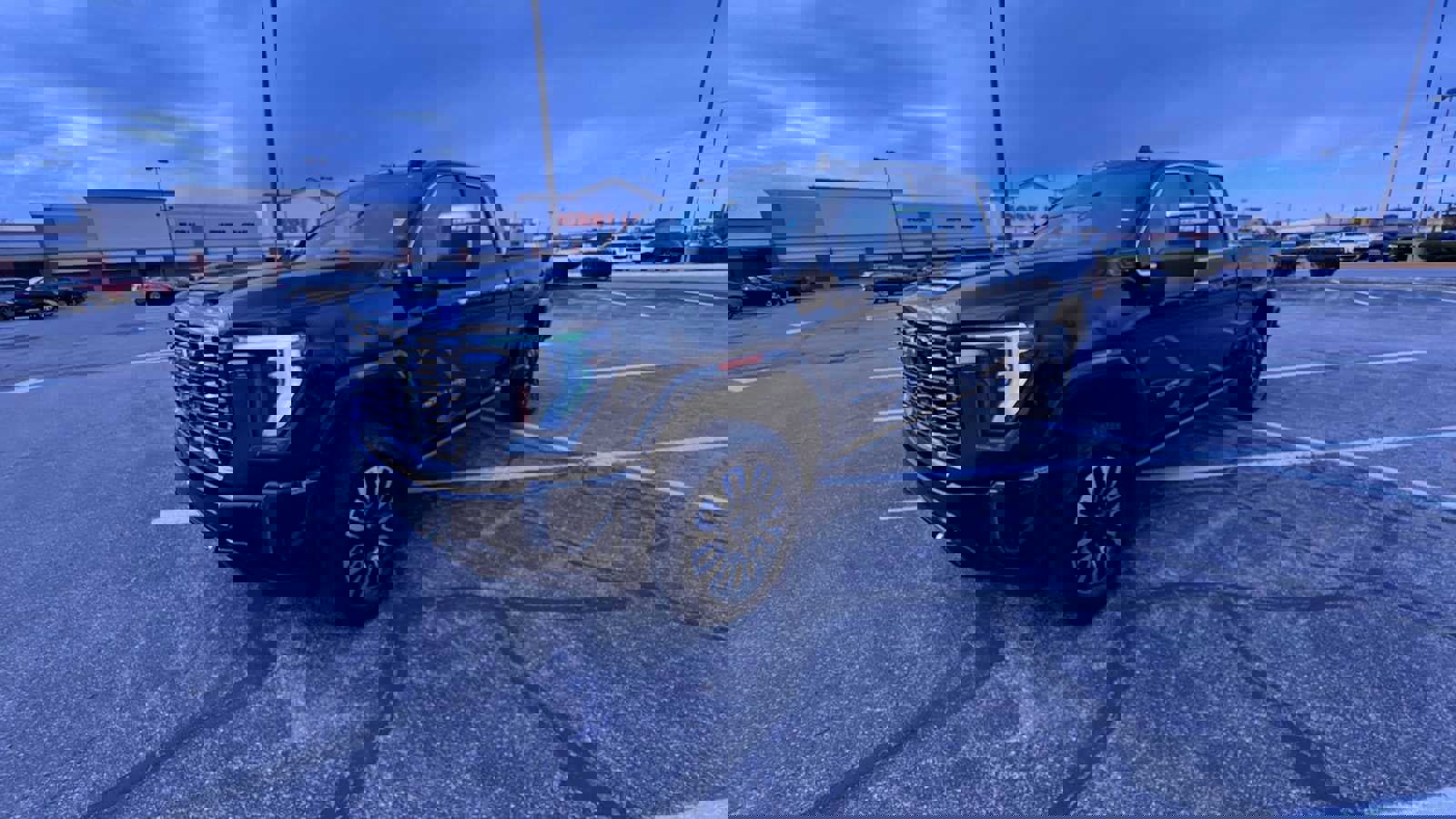 Used 2024 GMC Sierra 3500 Denali Ultimate image 4