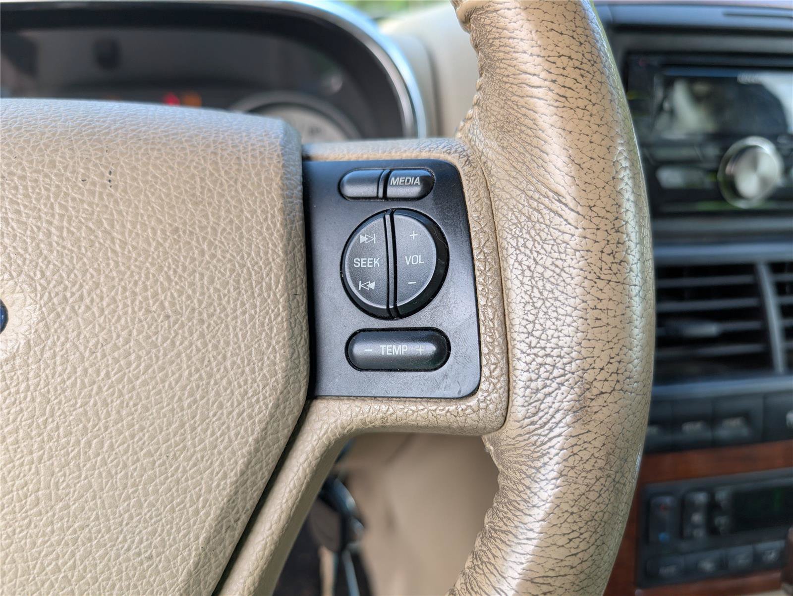 Used 2006 Ford Explorer Eddie Bauer RWD image 22