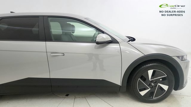 Used 2025 Hyundai Ioniq 5 SE RWD image 18