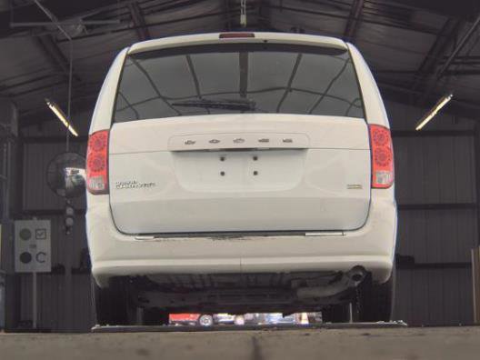 Used 2017 Dodge Grand Caravan SE image 5