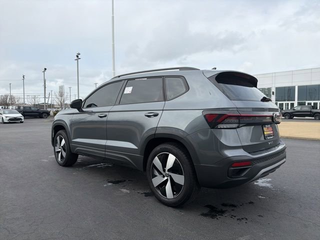 Used 2025 Volkswagen Taos S image 5