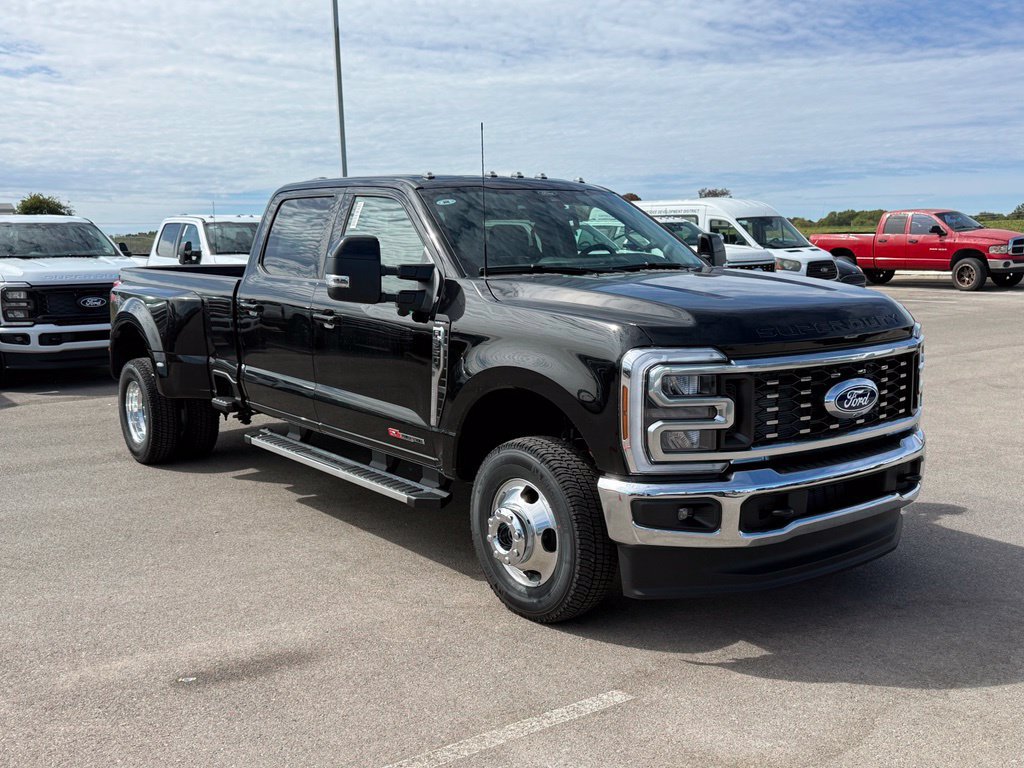 New 2027 Ford F350 Lariat AWD/4WD image 2
