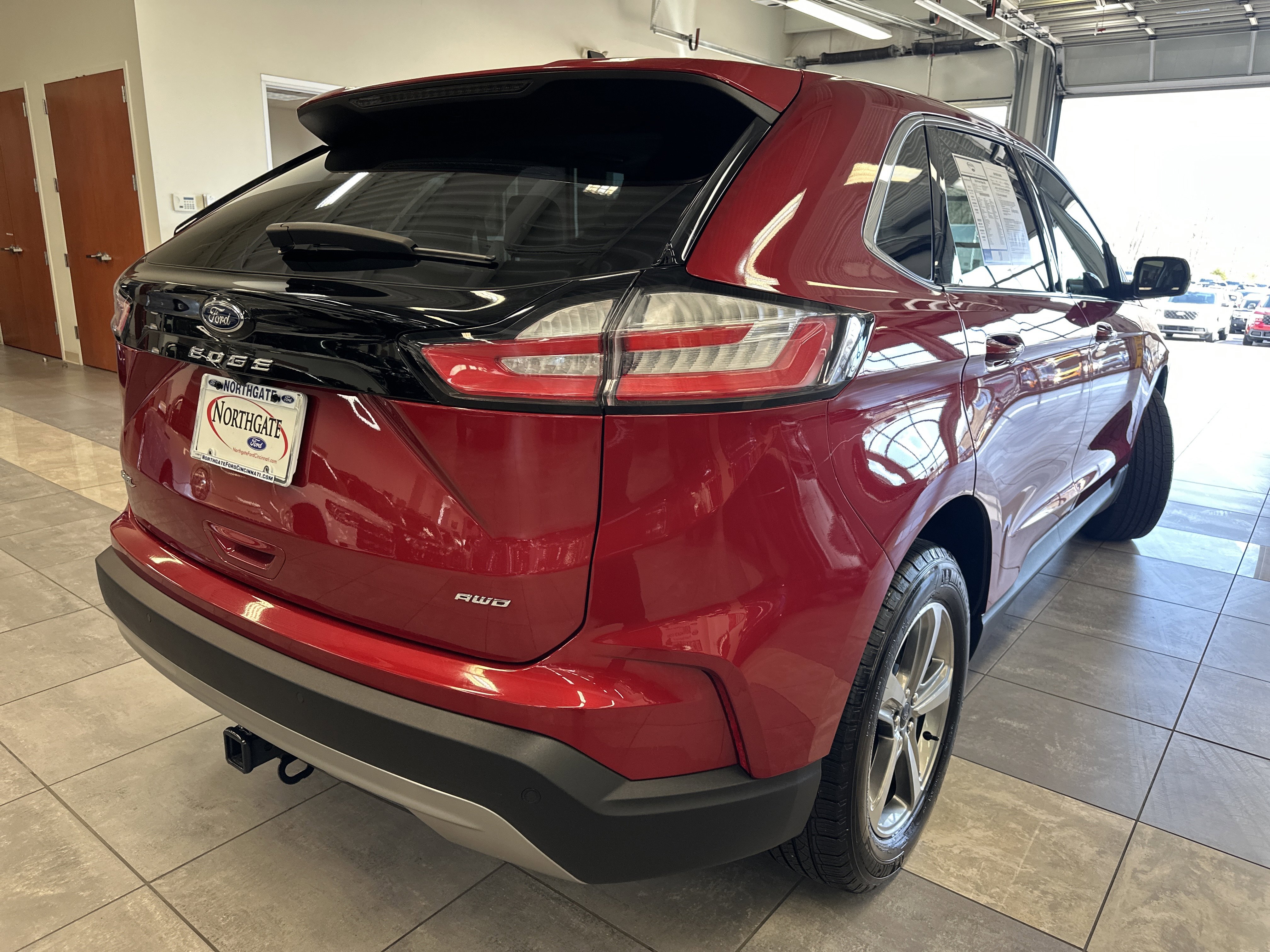 Used 2024 Ford Edge SEL w/ Convenience Package image 14