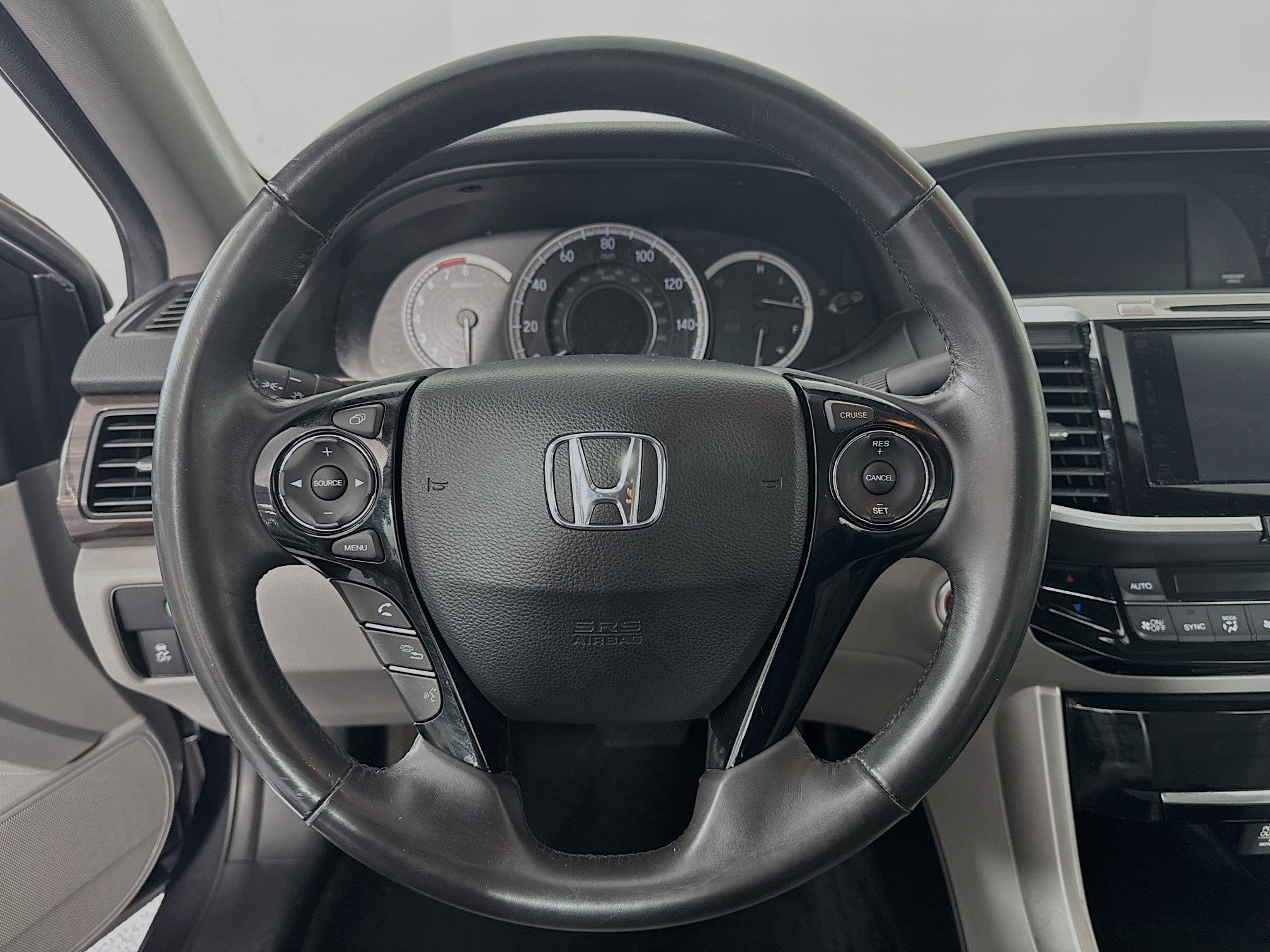 Used 2016 Honda Accord EX-L image 11
