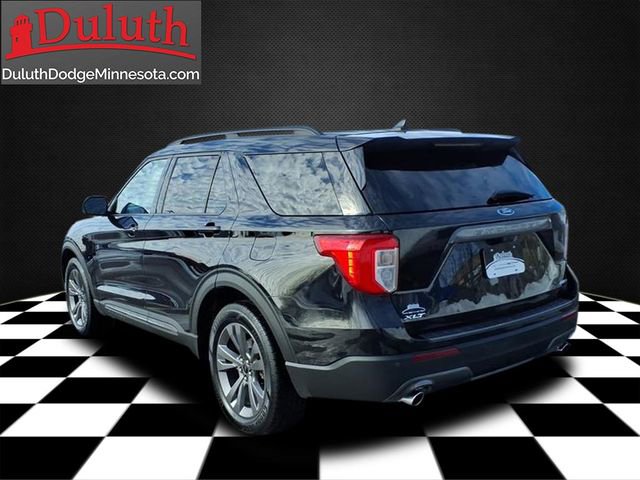 Used 2021 Ford Explorer XLT w/ Equipment Group 202A image 3