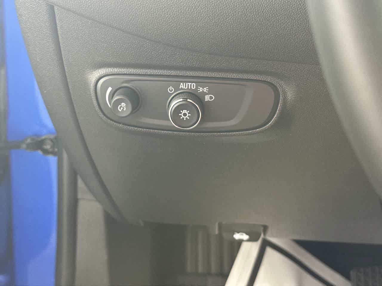 Used 2024 Chevrolet Equinox LT w/ LPO, Floor Liner Package FWD image 27