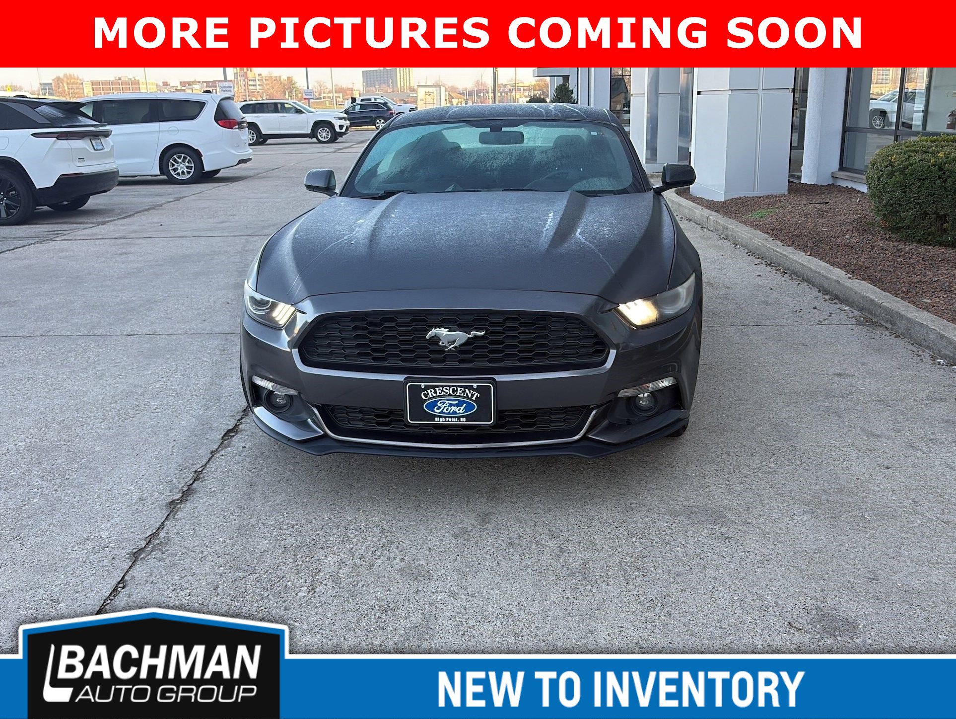 Used 2017 Ford Mustang EcoBoost image 3