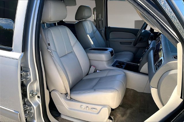 Used 2014 GMC Yukon SLT w/ Regional Value Package RWD image 23