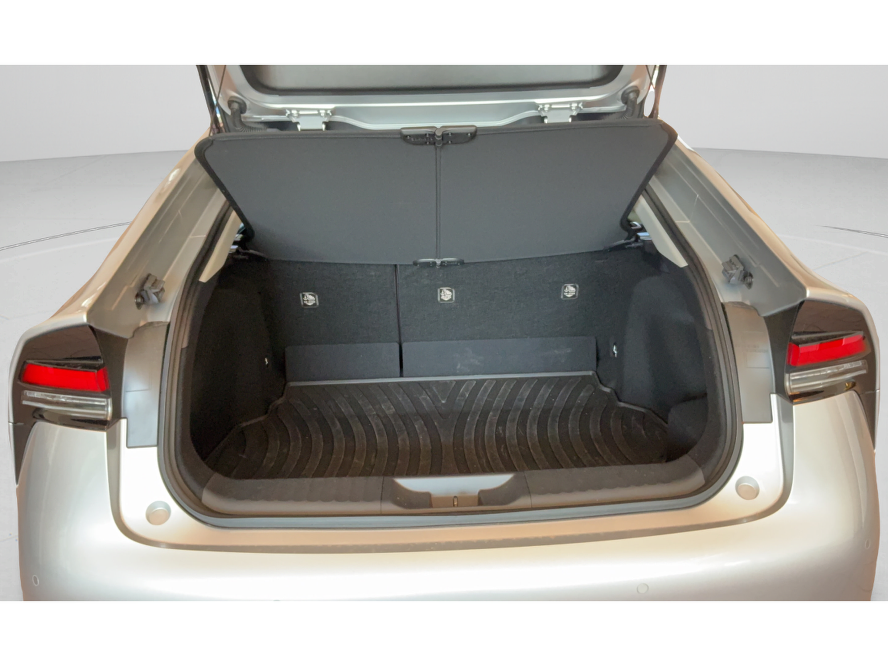 Certified 2025 Toyota Prius LE FWD image 25