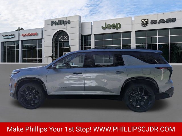 Used 2025 Chevrolet Traverse RS FWD image 6