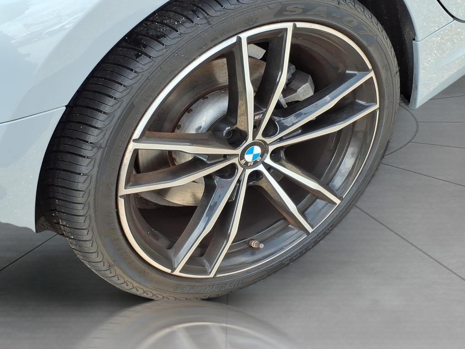 Used 2024 BMW 330i xDrive Sedan AWD/4WD image 6