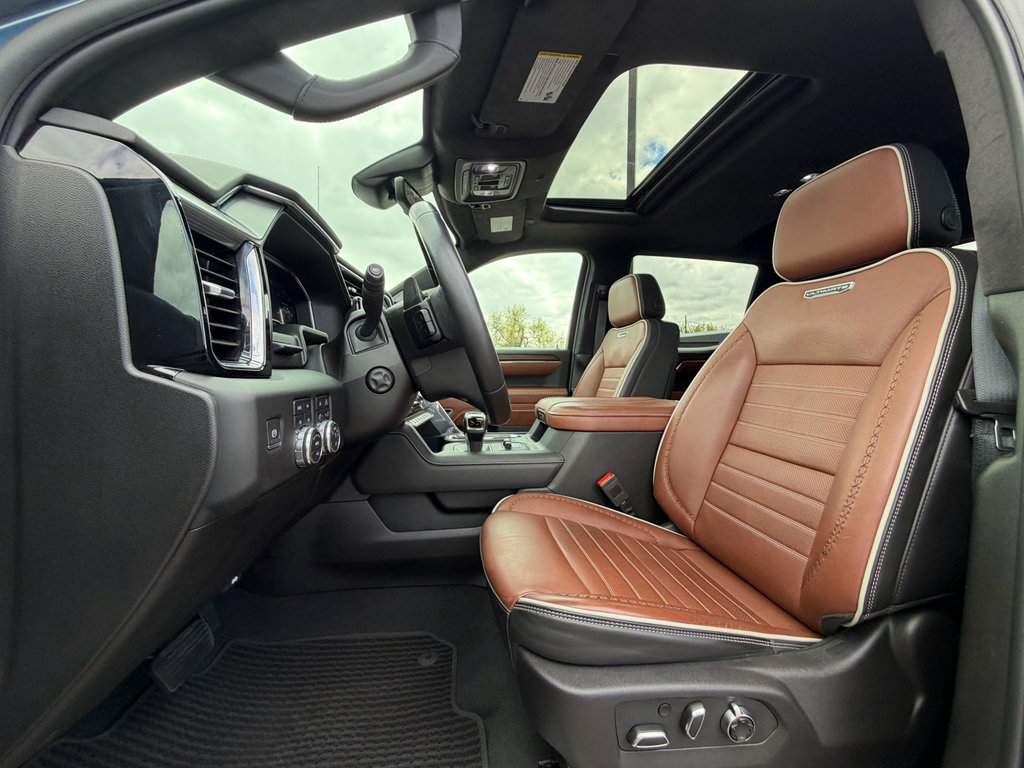 Used 2024 GMC Sierra 1500 Denali Ultimate image 12