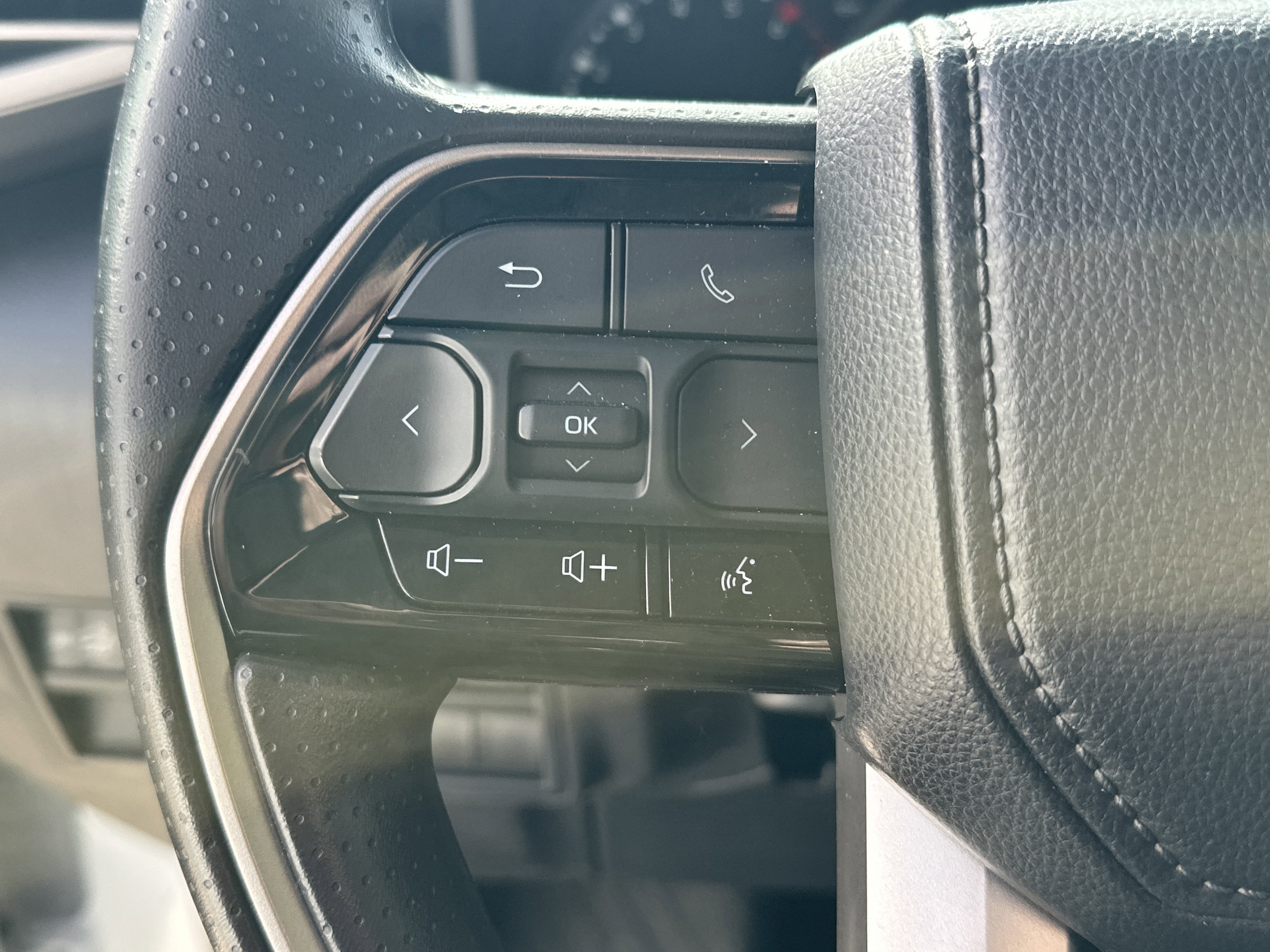 Used 2024 Toyota Tundra SR5 w/ SR5 Convenience Package image 17