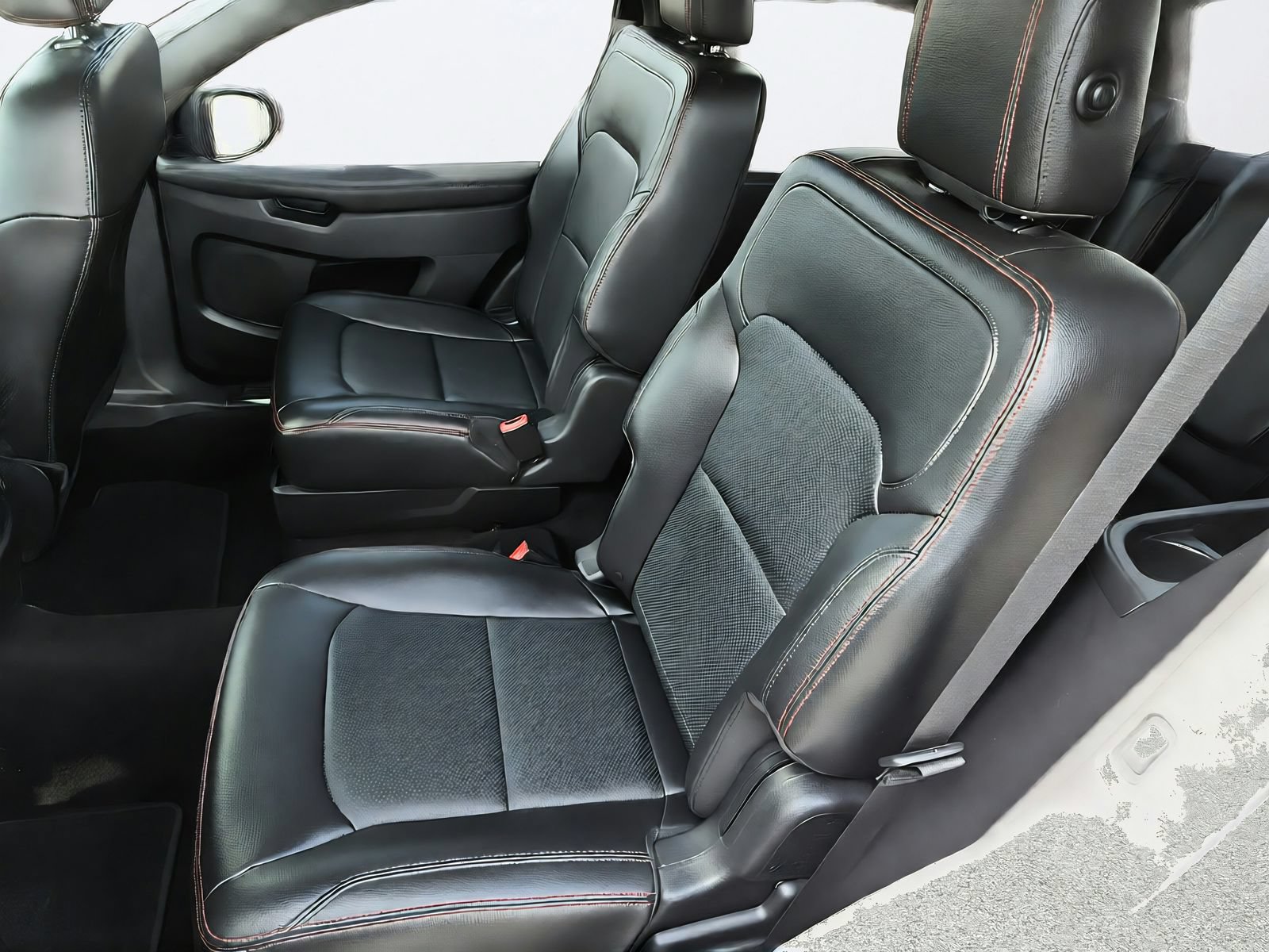 Used 2019 Ford Explorer Sport AWD/4WD image 24