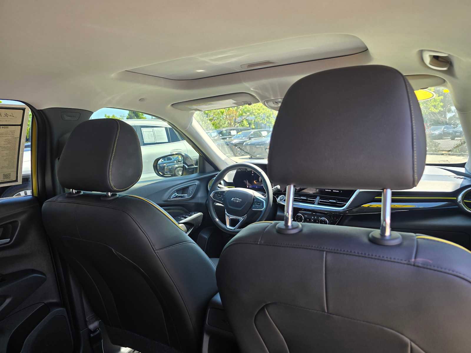 Used 2024 Chevrolet Trax ACTIV w/ Sunroof Package FWD image 15