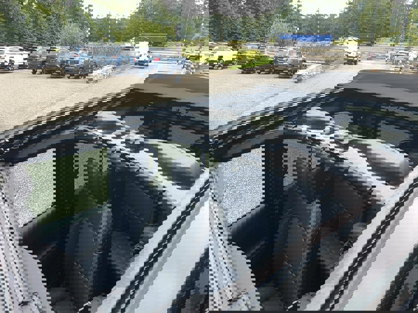 Used 2025 Jeep Wrangler Unlimited Sahara AWD/4WD image 30