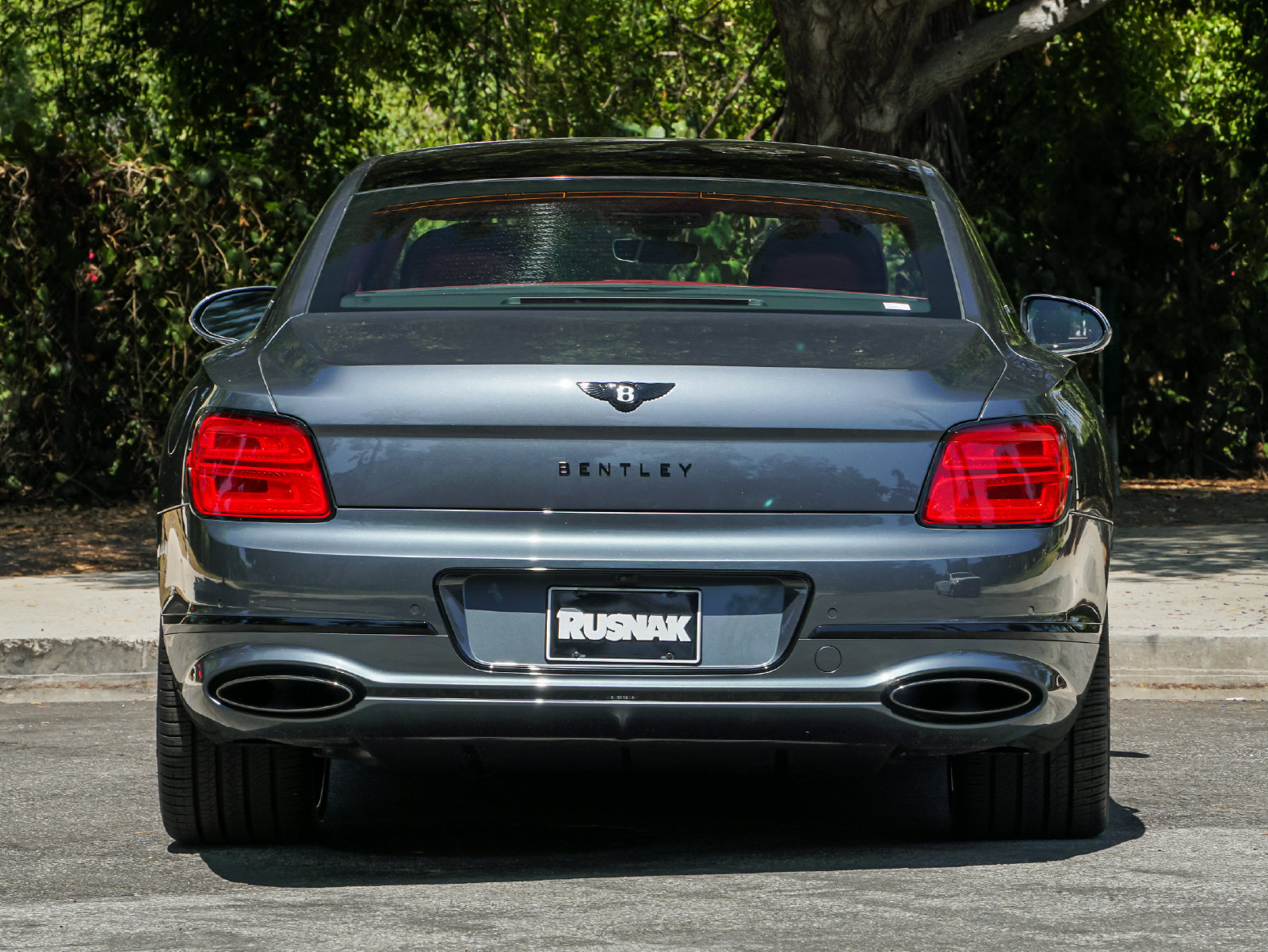 New 2025 Bentley Flying Spur Plug-In Hybrid AWD/4WD image 6