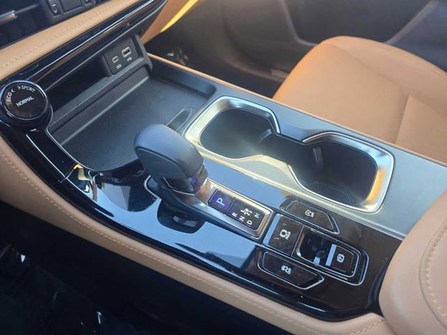 Certified 2025 Lexus NX 250 FWD w/ Accessory Package (2T) image 31