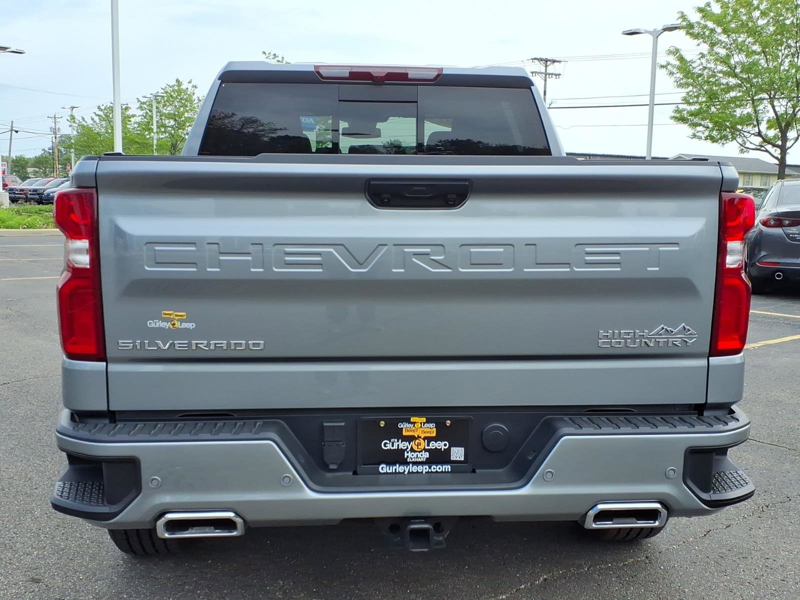 Used 2025 Chevrolet Silverado 1500 High Country w/ Z71 Off-Road Package AWD/4WD image 11