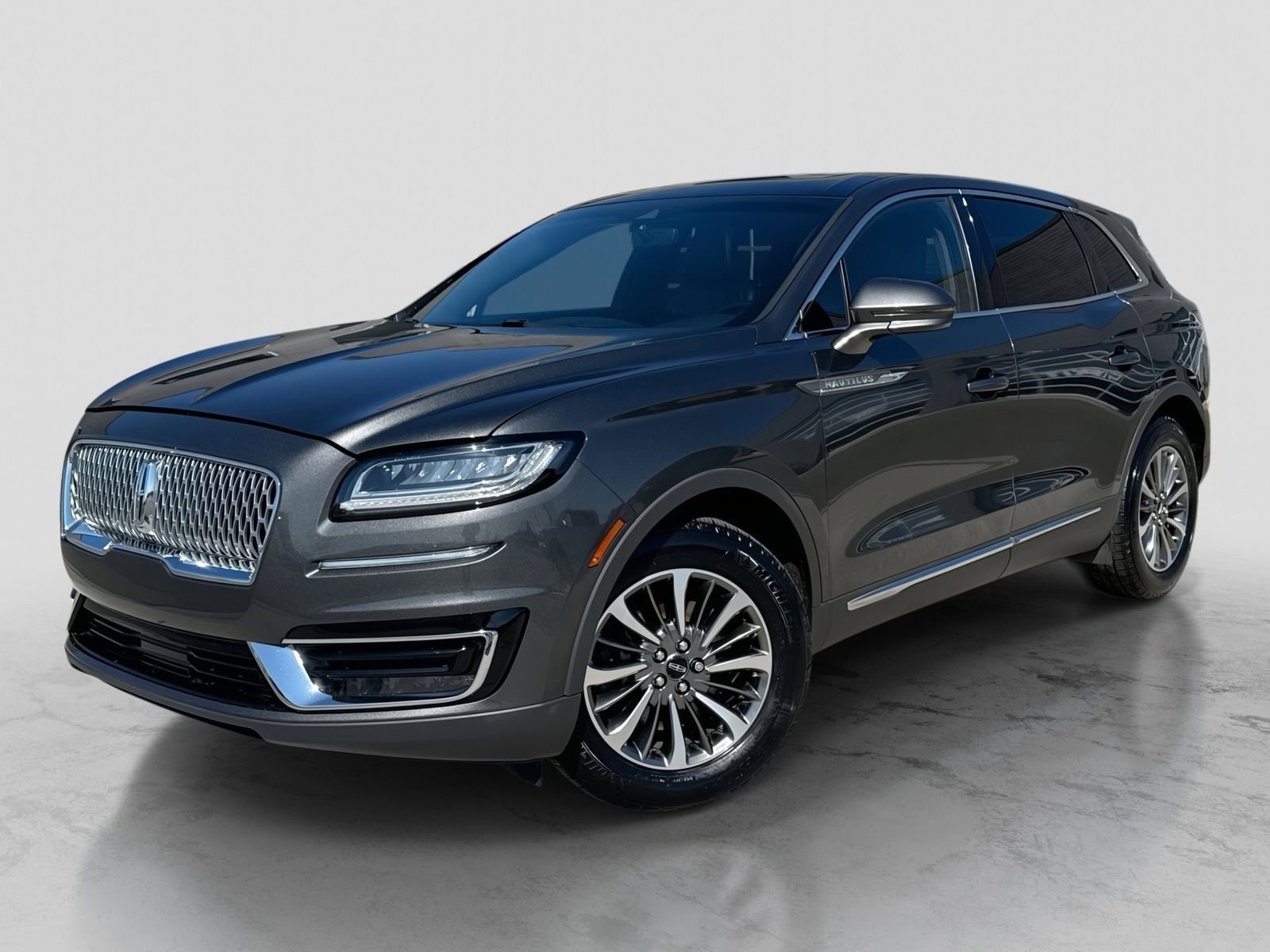 Used 2019 Lincoln Nautilus Select image 1