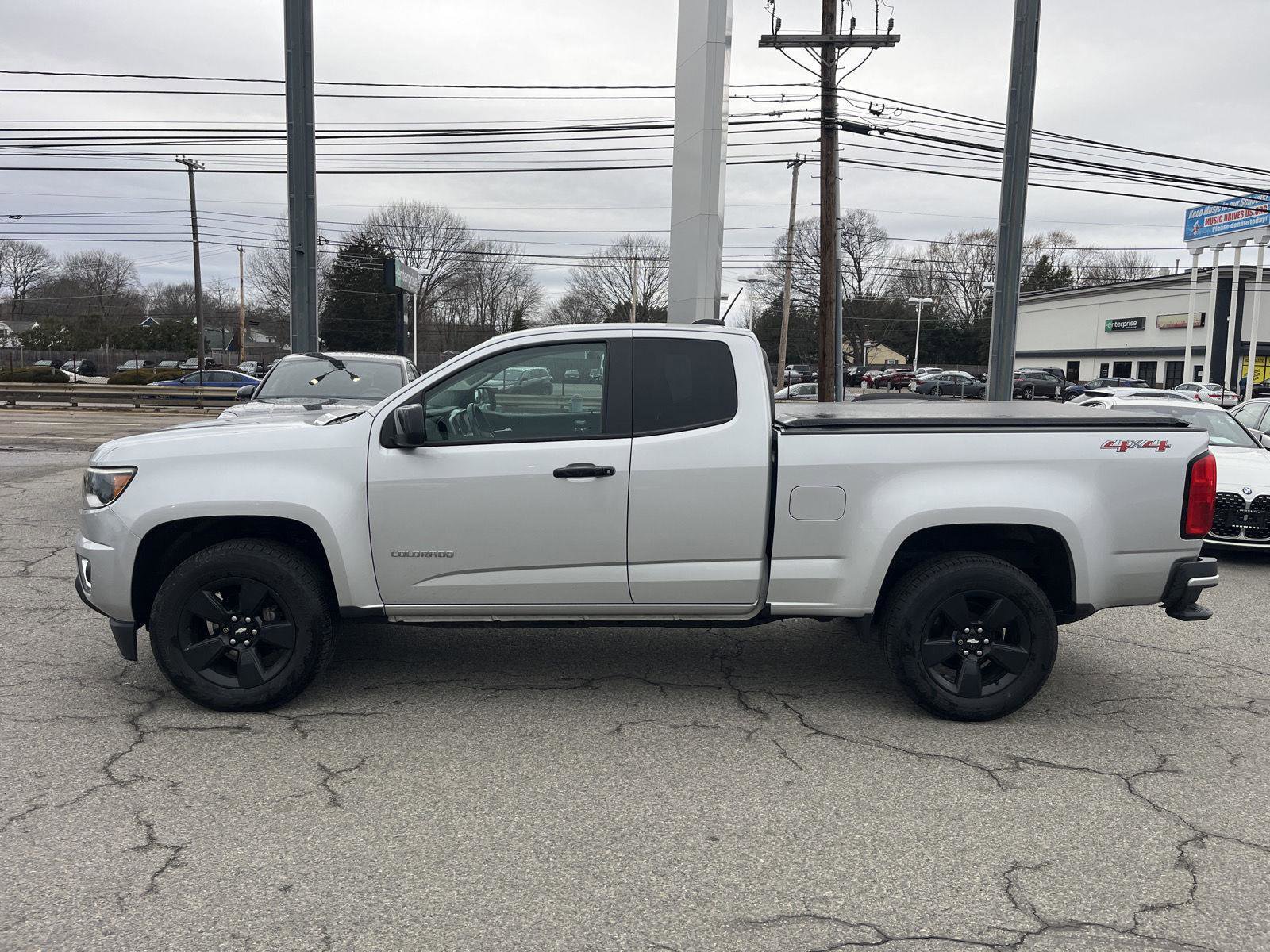 Used 2017 Chevrolet Colorado LT image 6