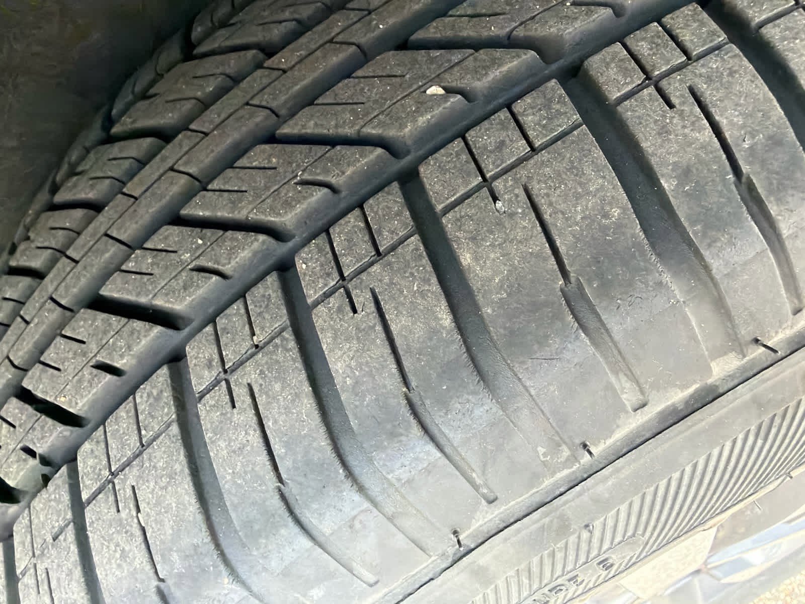 Used 2023 Chrysler Pacifica Touring-L FWD image 12