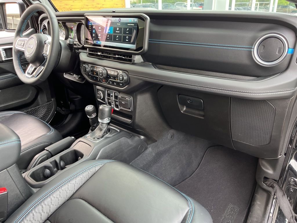 Used 2024 Jeep Wrangler High Altitude AWD/4WD image 50
