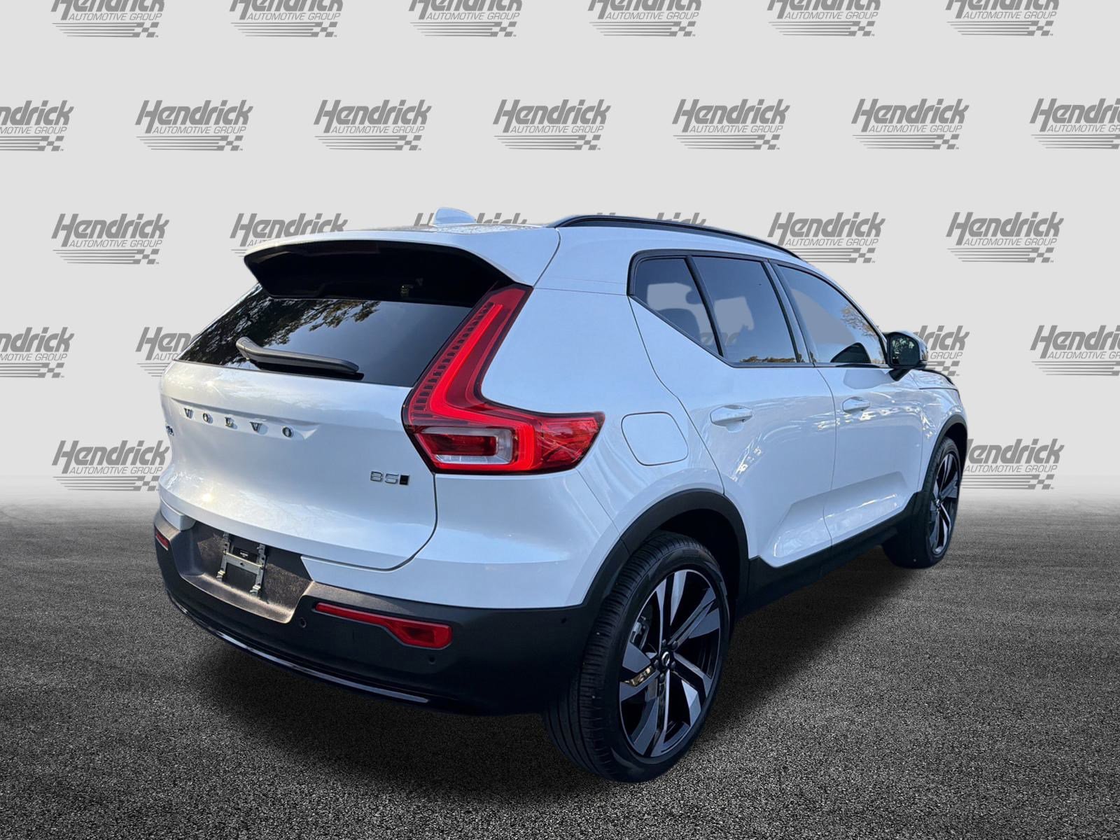 Used 2026 Volvo XC40 B5 Ultra w/ Protection Package Premier image 10