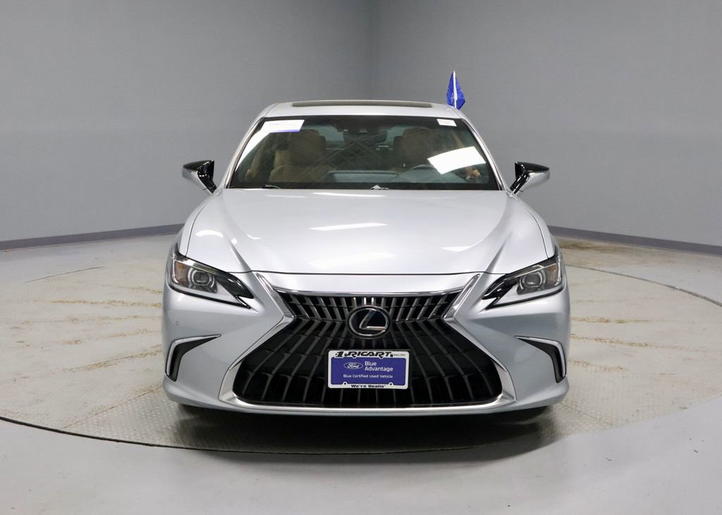 Used 2023 Lexus ES 250 w/ Premium Package image 5