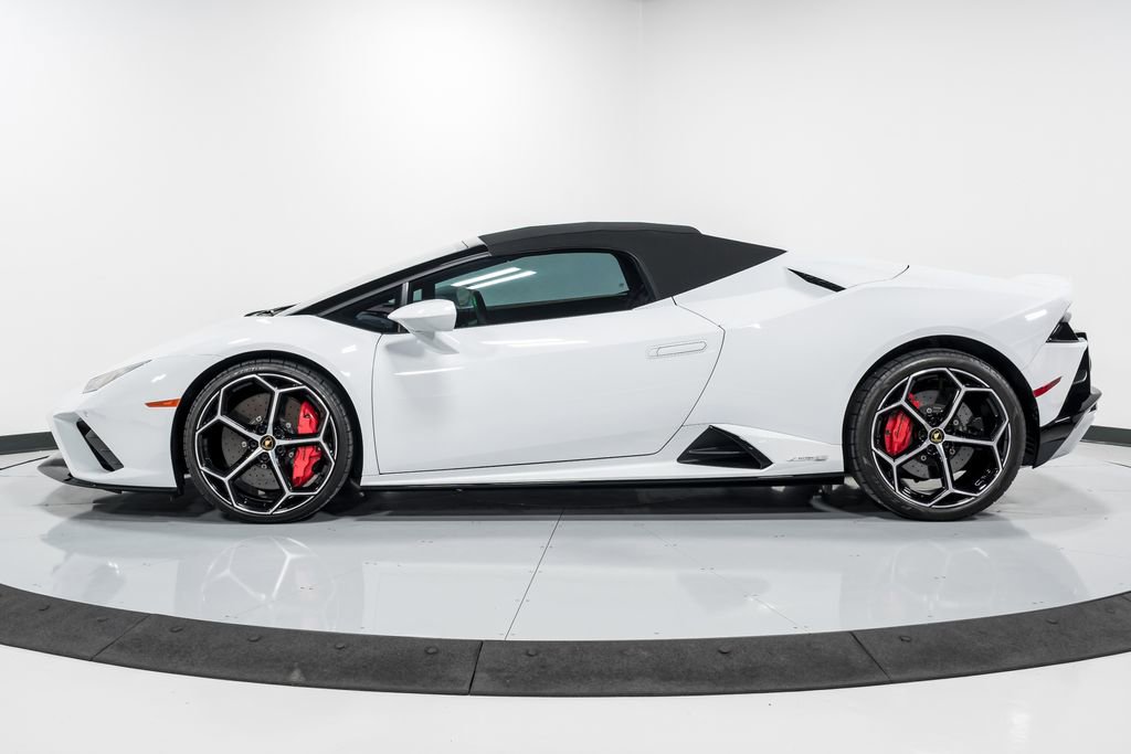 Used 2022 Lamborghini Huracan EVO RWD image 43