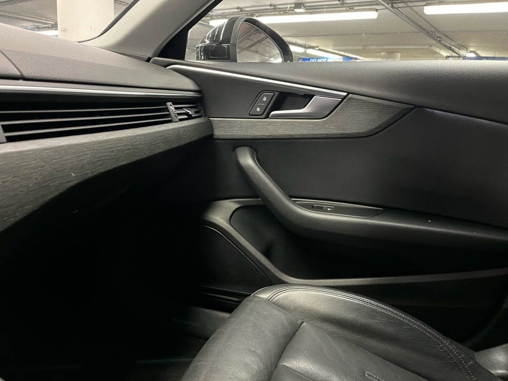 Used 2019 Audi A4 2.0T Premium image 29