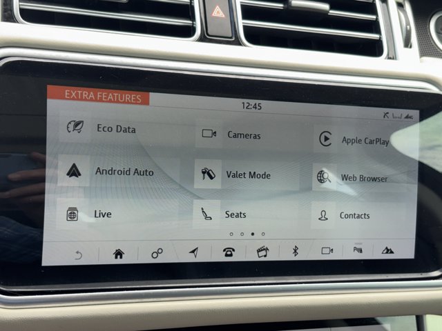 Used 2020 Land Rover Range Rover HSE AWD/4WD image 38