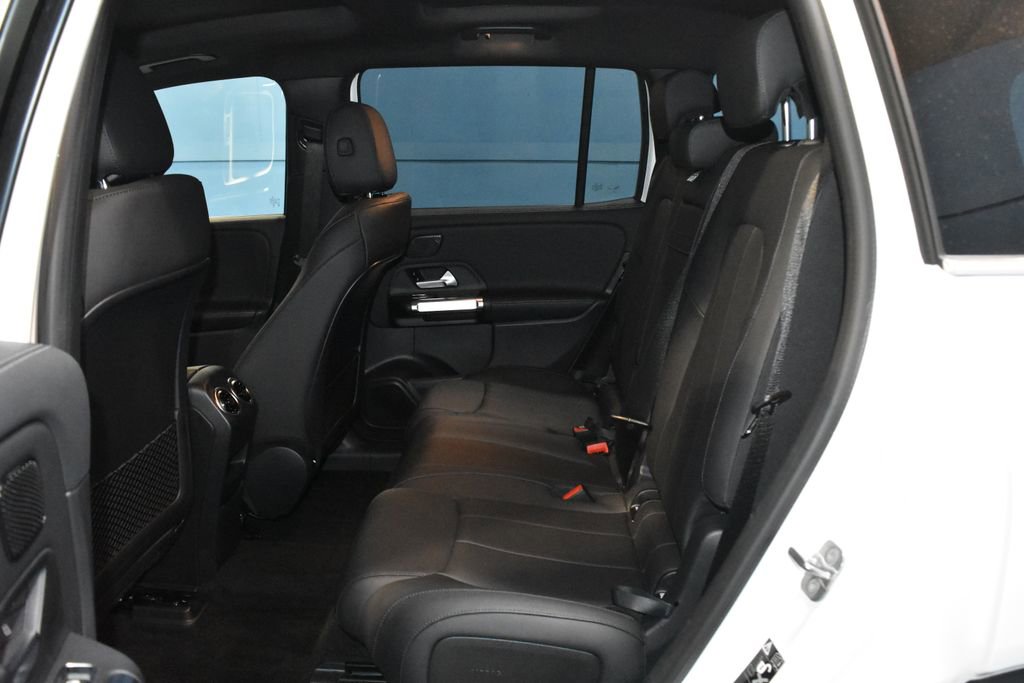 Used 2024 Mercedes-Benz EQB 300 4MATIC image 21